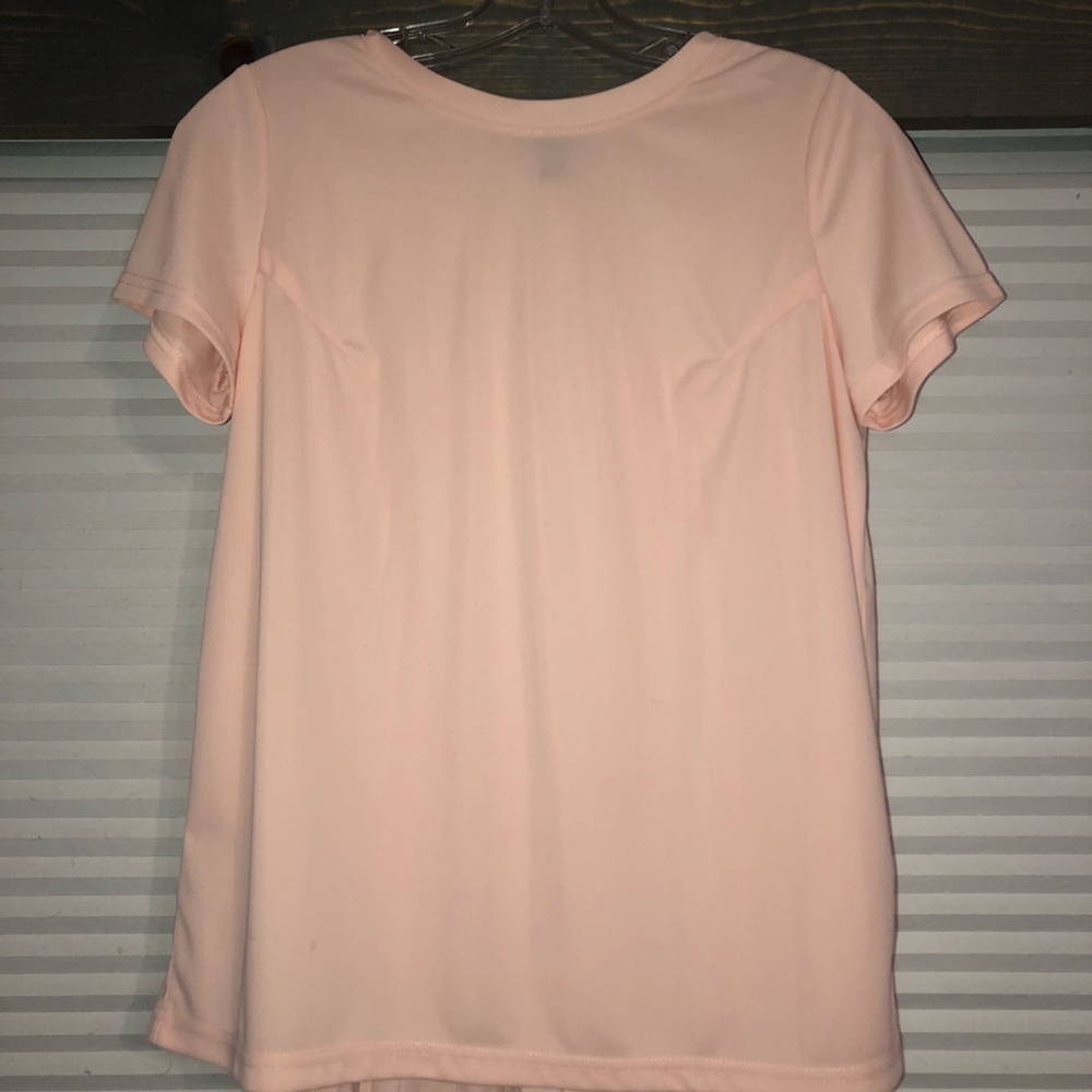 Jones pale pink tee